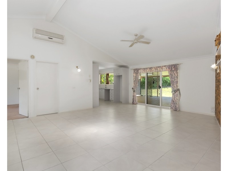 99-111 Eildon Close, Munruben QLD 4125