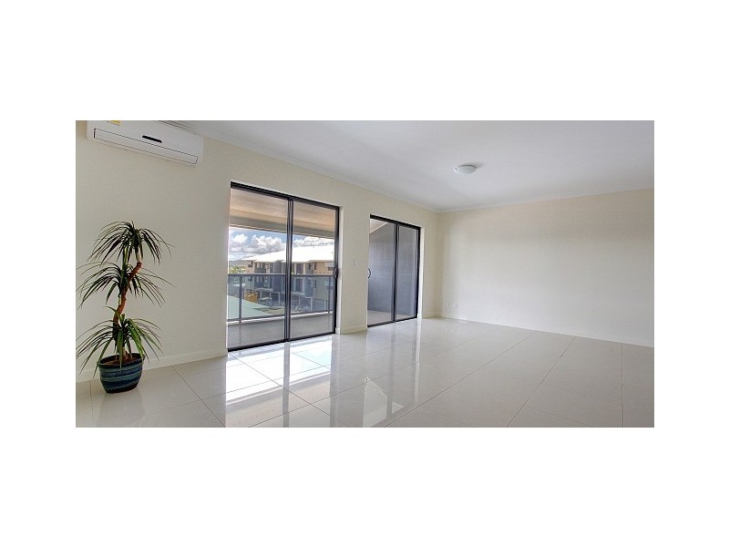 33/ Angus Smith Drive, Douglas QLD 4814