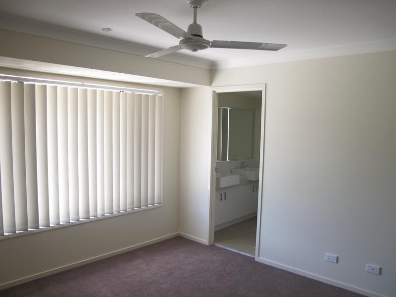 68-B Lisa Cres, Coomera QLD 4209