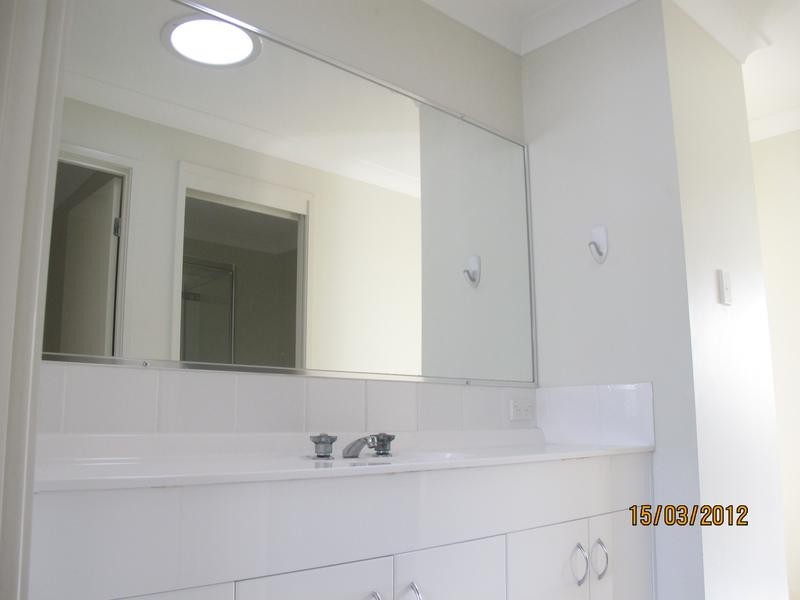 52 Elmwood Circuit, Springfield Lakes QLD 4300