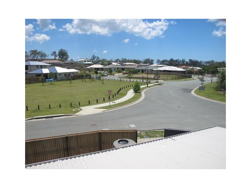 68B Lisa Crescent, Coomera QLD 4209