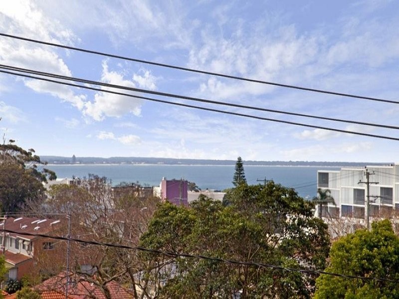 4 Moorooba Cr, Nelson Bay NSW 2315