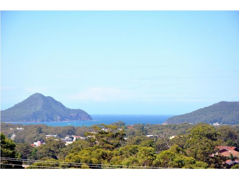 7 Tareebin Road, Nelson Bay NSW 2315