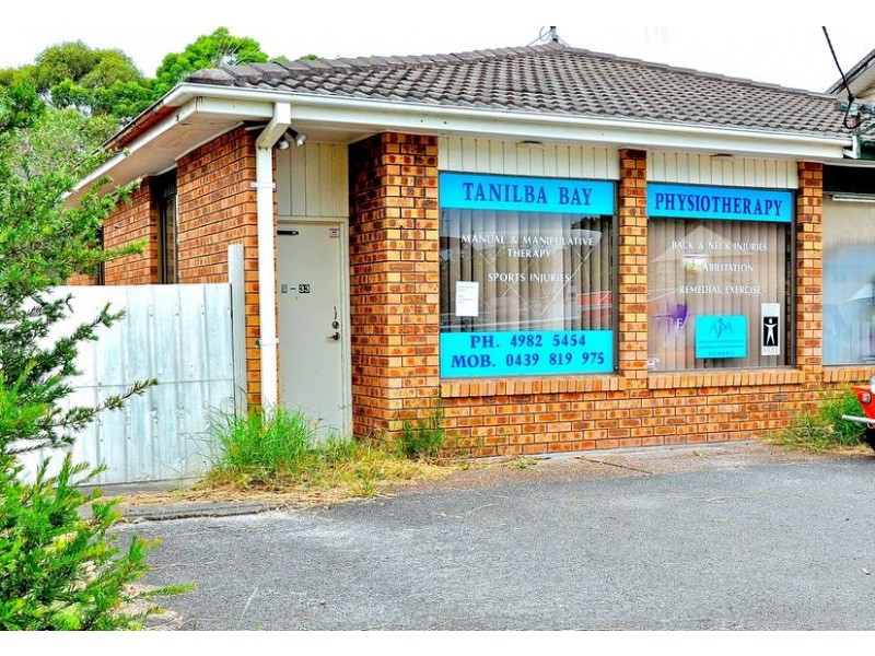 33 King Albert Street, Tanilba Bay NSW 2319