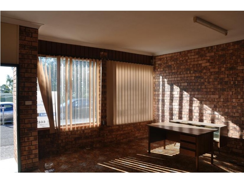 33 King Albert Street, Tanilba Bay NSW 2319