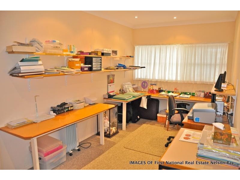 18 Hawkes Way, Boat Harbour NSW 2316