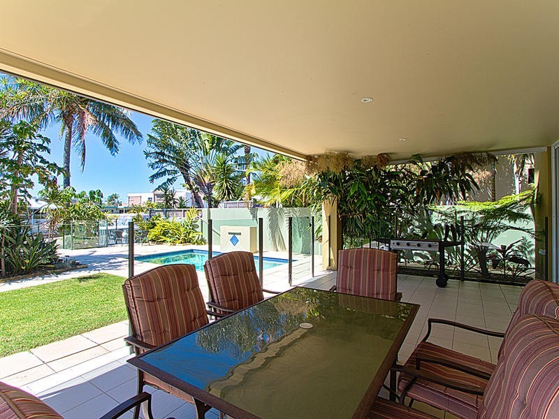 7A Vespa Cr, Surfers Paradise QLD 4217