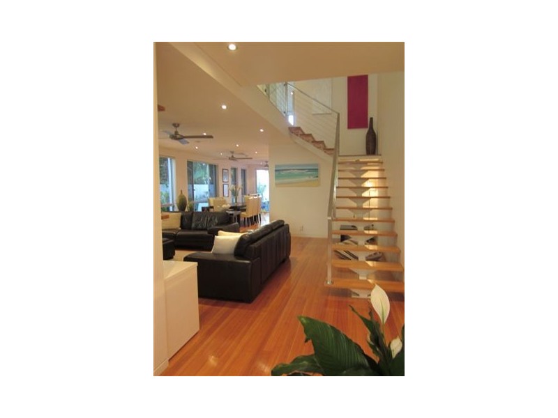 7B Paradise Place, Surfers Paradise QLD 4217