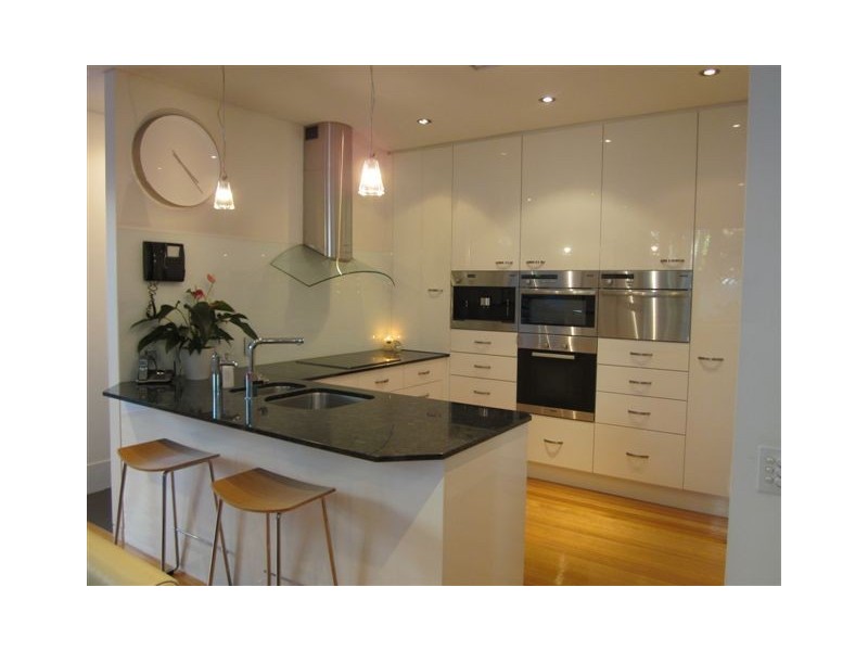 7B Paradise Place, Surfers Paradise QLD 4217