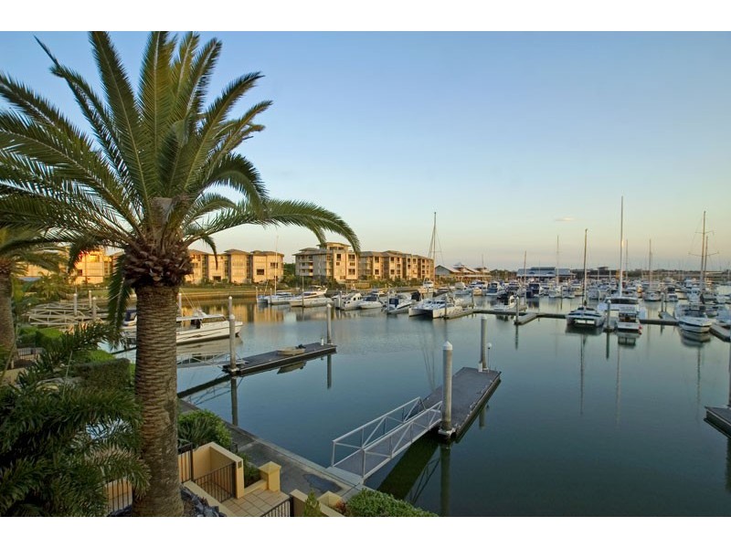 1512 Rosebank Way West, Hope Island QLD 4212