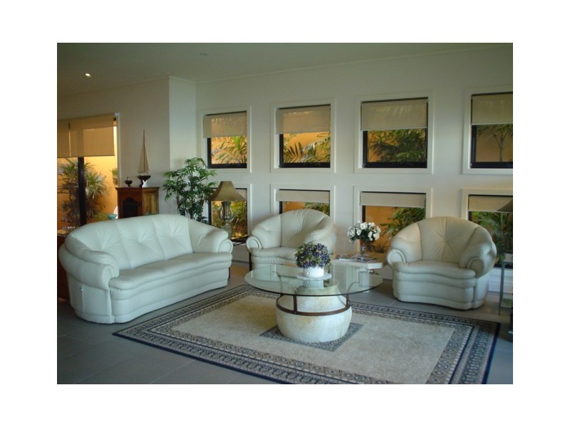 1512 Rosebank Way West, Hope Island QLD 4212