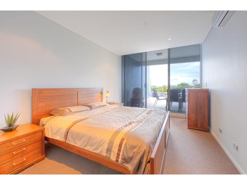 503/4 Como Cres, Southport QLD 4215