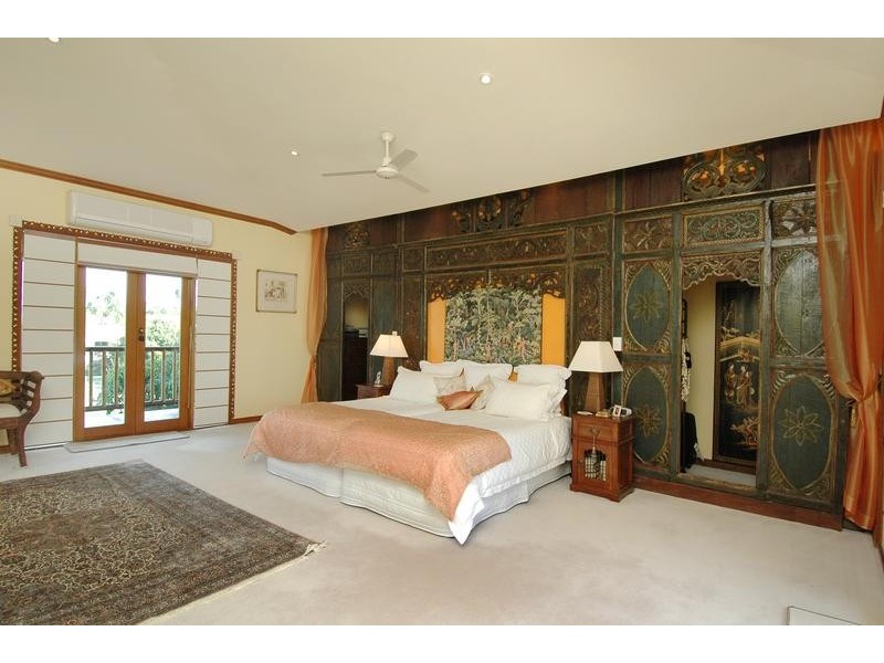 Isle Of Capri QLD 4217