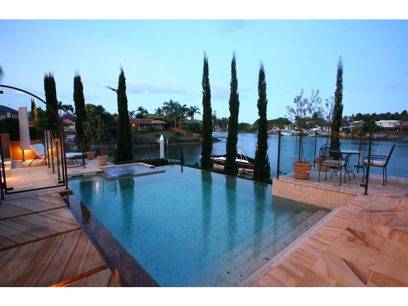 14 Kookaburra Ct, Sorrento QLD 4217