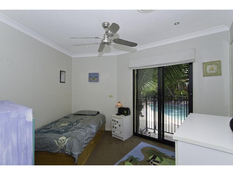 46 Dunkeith Av, Benowa QLD 4217