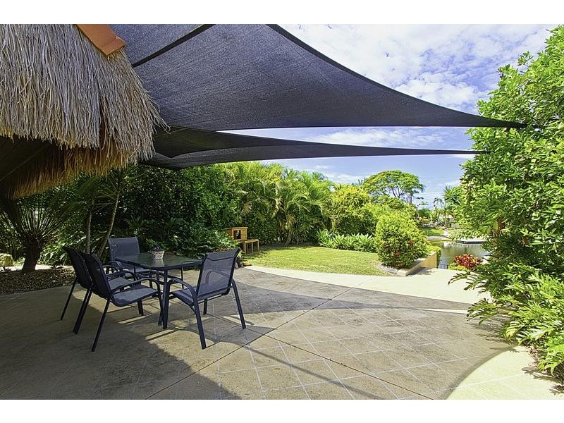 46 Dunkeith Av, Benowa QLD 4217