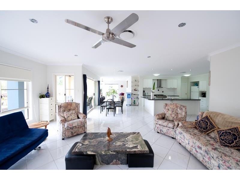 16 Slipstream Rd. Coomera Waters, Coomera QLD 4209