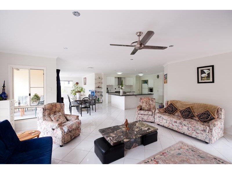 16 Slipstream Rd. Coomera Waters, Coomera QLD 4209