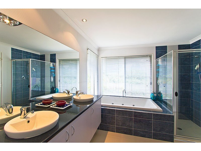 16 Slipstream Rd. Coomera Waters, Coomera QLD 4209