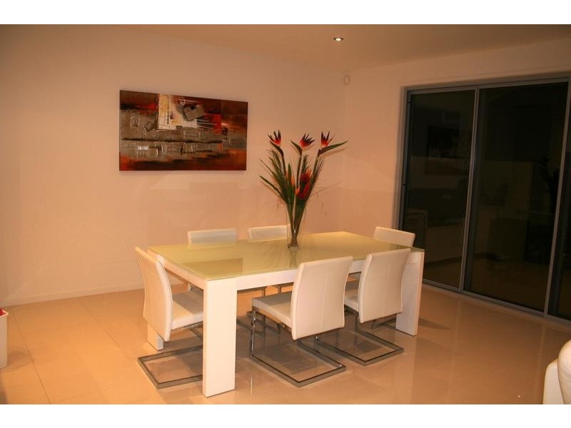 6005 The Boulevarde, Benowa QLD 4217
