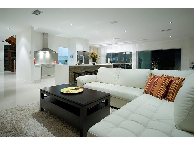 1038 Lakeview Terrace, Benowa QLD 4217