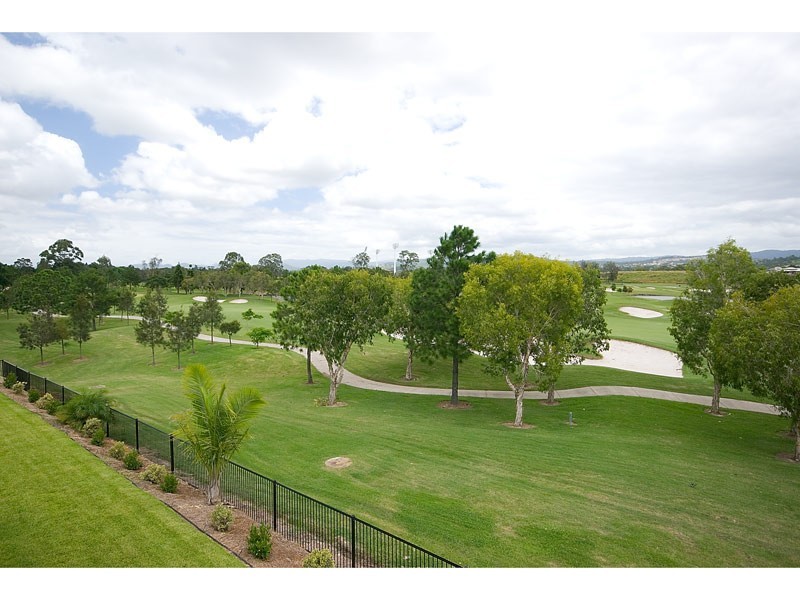 1038 Lakeview Terrace, Benowa QLD 4217