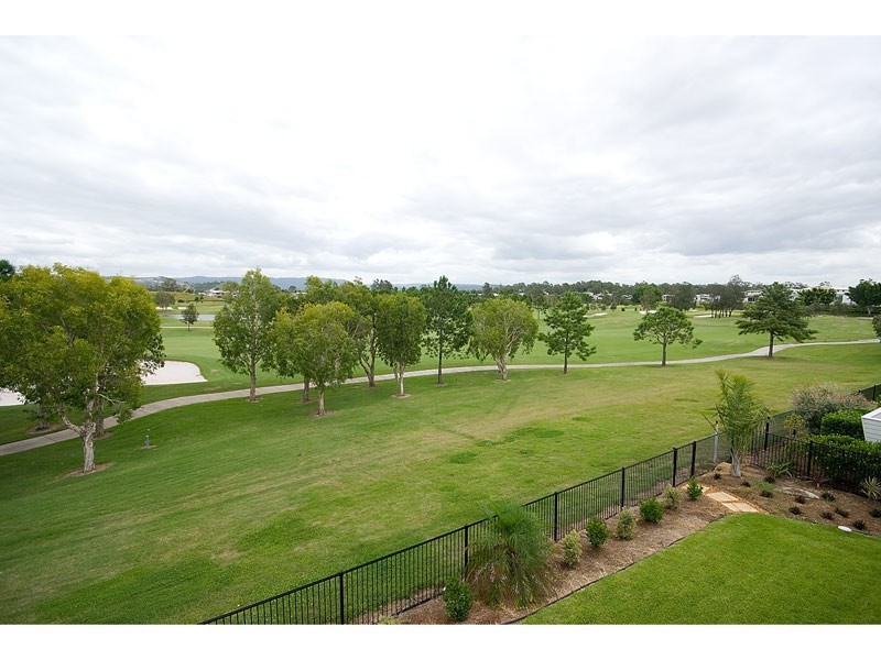 1038 Lakeview Terrace, Benowa QLD 4217