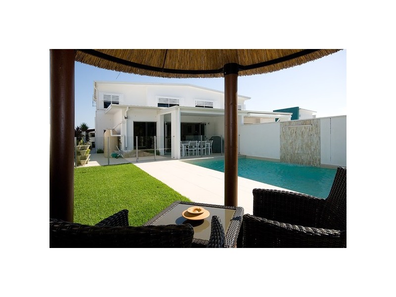 6013B The Boulevarde, Benowa QLD 4217