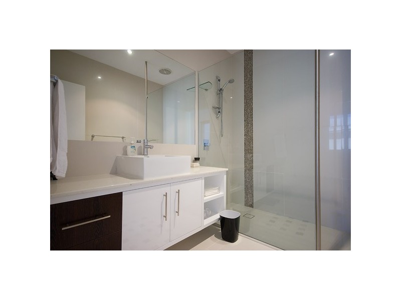 6013B The Boulevarde, Benowa QLD 4217