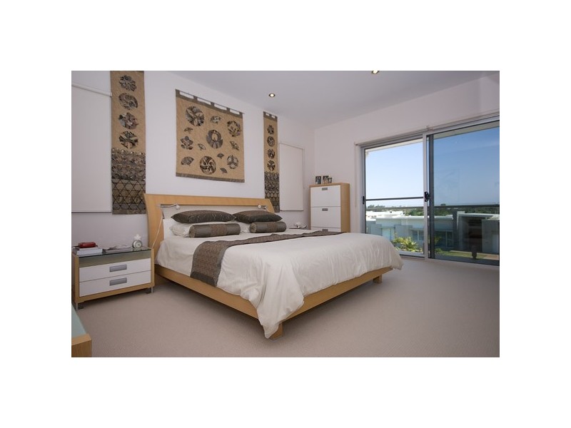 6013B The Boulevarde, Benowa QLD 4217