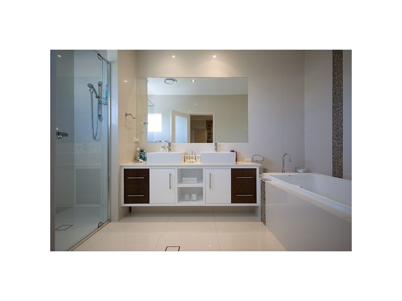 6013B The Boulevarde, Benowa QLD 4217