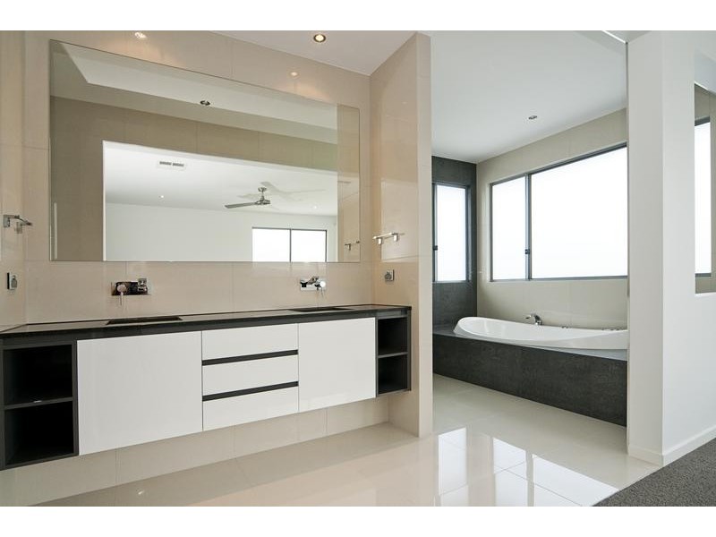 Lot 844, 108 River Links Boulevard East, Helensvale QLD 4212