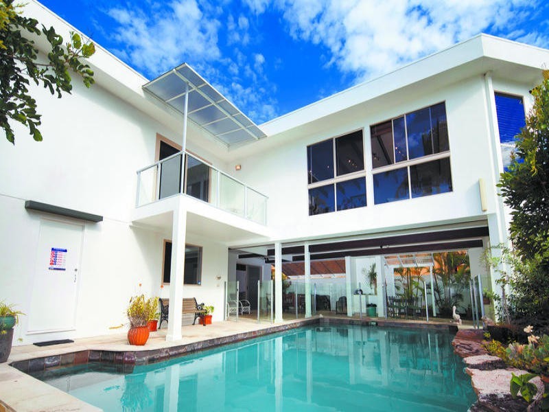 38 Gibraltar Drive, Isle Of Capri QLD 4217