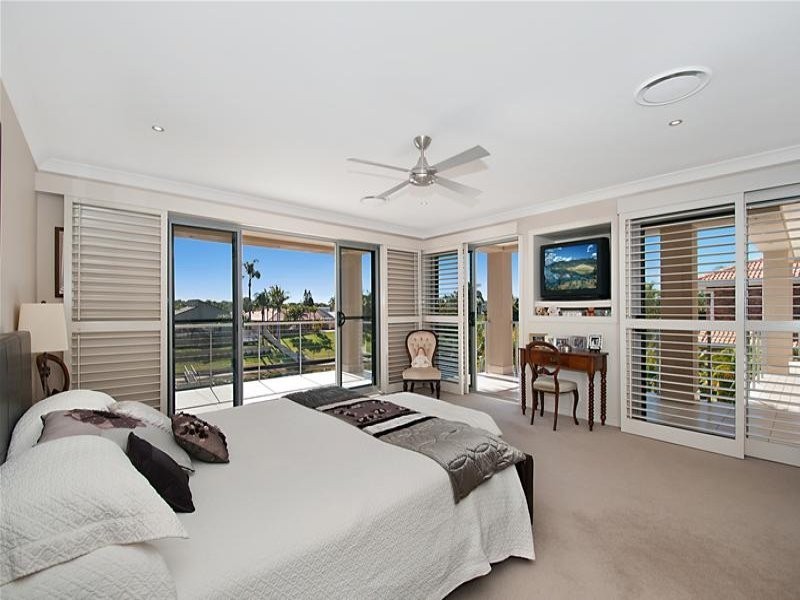 48 Charolais Cresent, Benowa QLD 4217