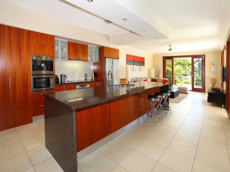 48 Charolais Cresent, Benowa QLD 4217