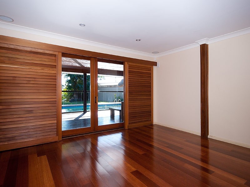 Sorrento QLD 4217