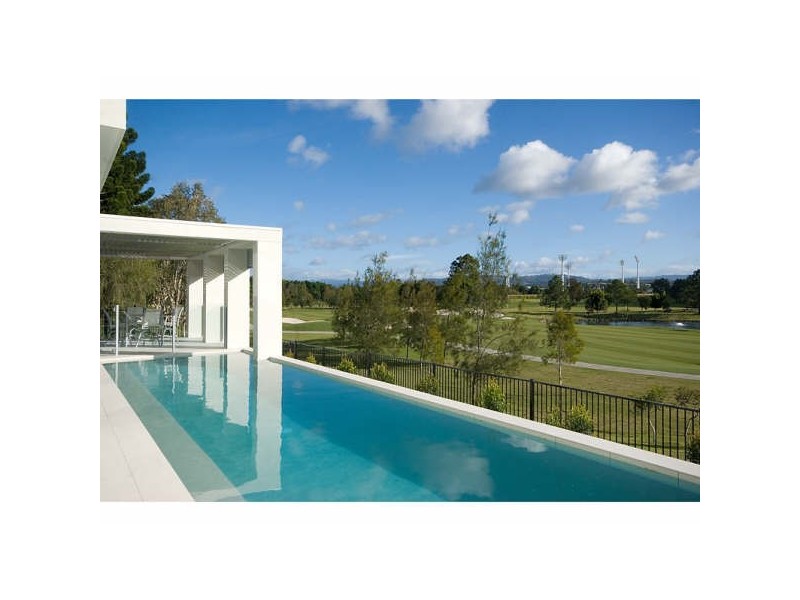 1055 LAKEVIEW TERR, ROYAL PINES RESORT, Benowa QLD 4217