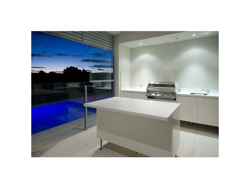 1055 LAKEVIEW TERR, ROYAL PINES RESORT, Benowa QLD 4217