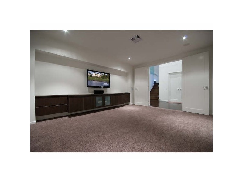 1055 LAKEVIEW TERR, ROYAL PINES RESORT, Benowa QLD 4217