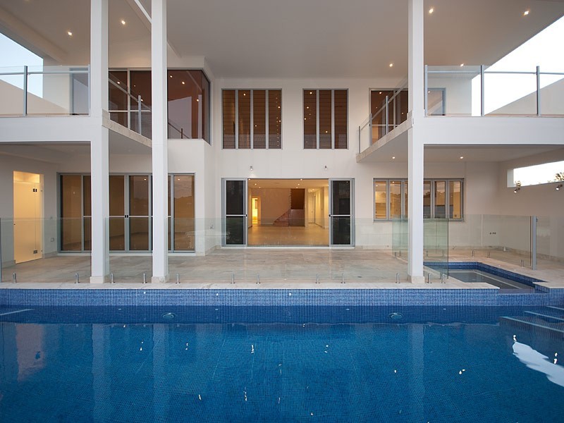 3023 The Boulevarde, Benowa QLD 4217