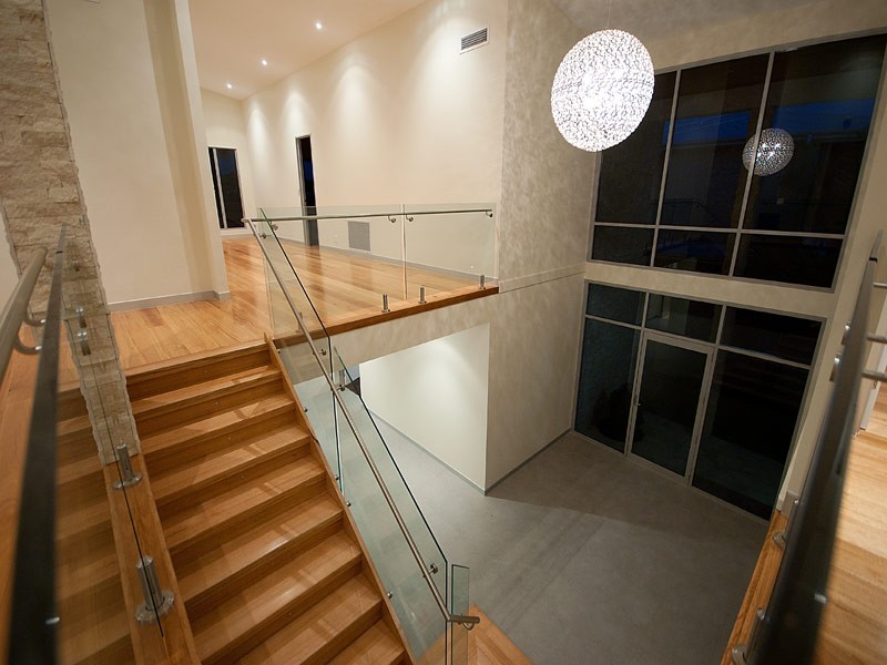 3023 The Boulevarde, Benowa QLD 4217