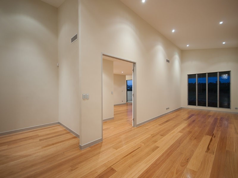 3023 The Boulevarde, Benowa QLD 4217