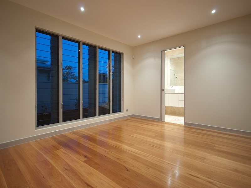 3023 The Boulevarde, Benowa QLD 4217