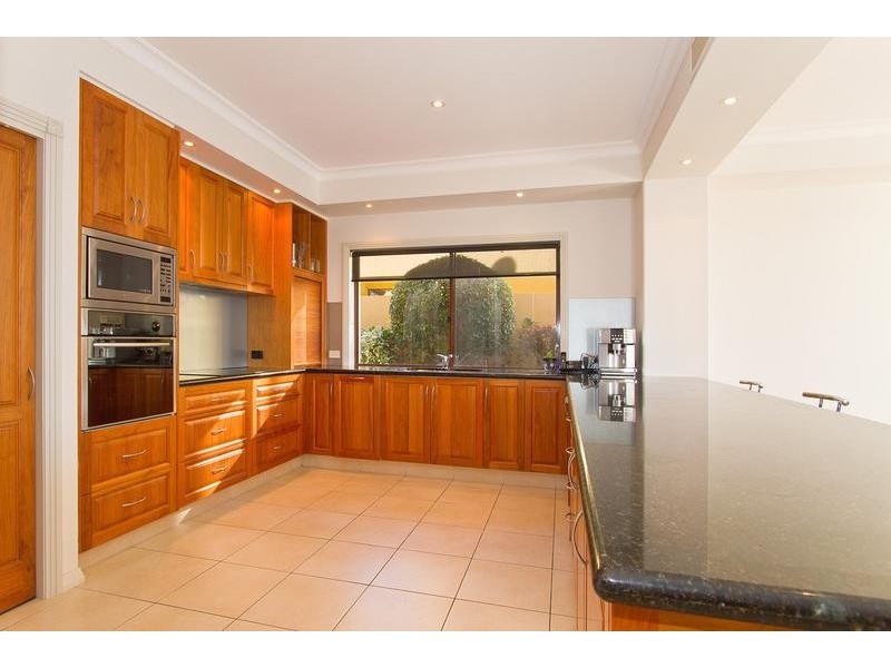 59 Sir Bruce Small Blvd, Benowa QLD 4217