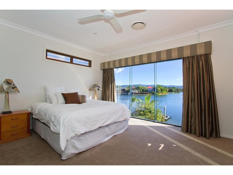 59 Sir Bruce Small Blvd, Benowa QLD 4217