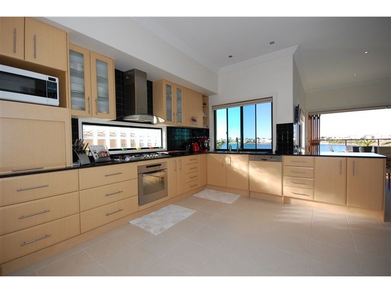 Benowa QLD 4217