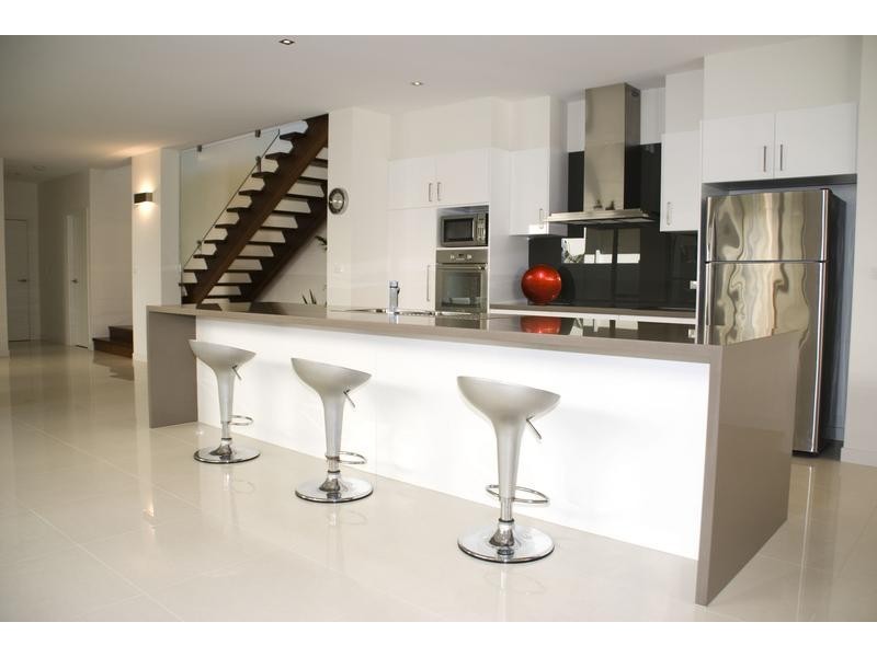 2/4023 Quayside, Benowa QLD 4217