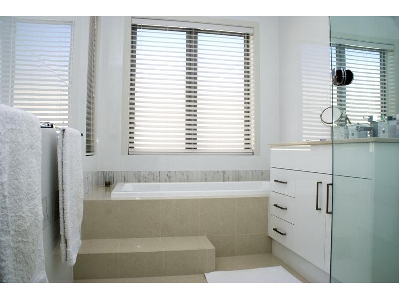 2/4023 Quayside, Benowa QLD 4217