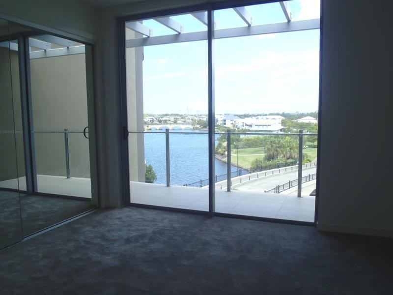 Carrara QLD 4211