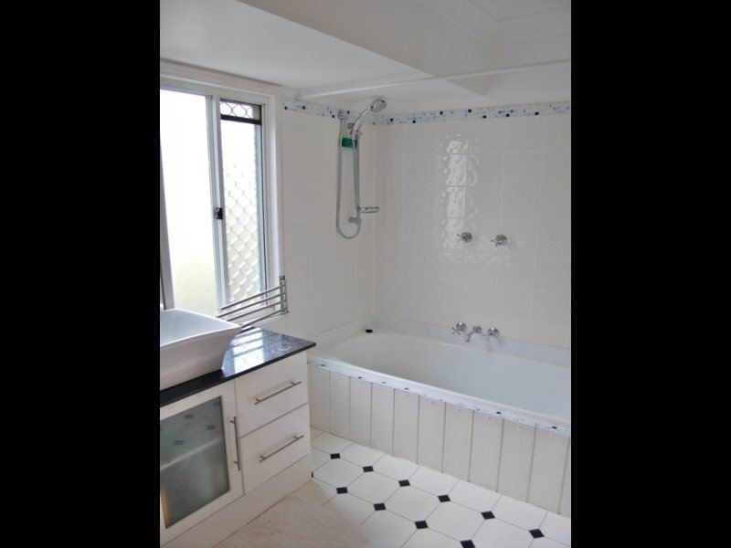 28/51 Cottesloe Drive, Robina QLD 4226